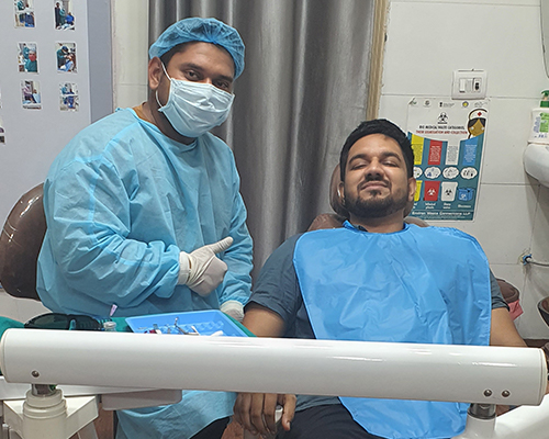 Dr.Hemant is the best Dentist in Indirapuram